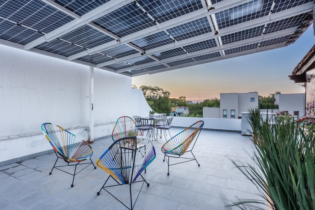 Casita Blanca, 1BR Modern Home w/ AC & Rooftop · photo 17