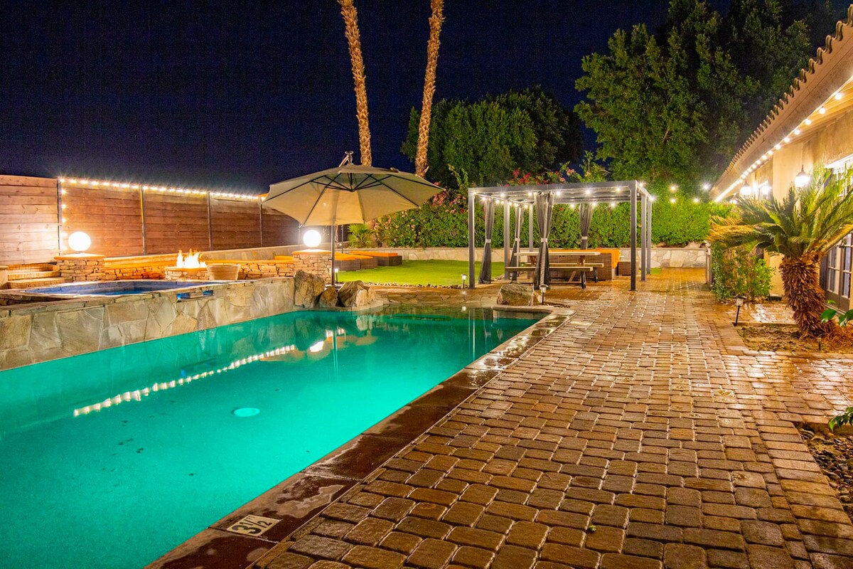 Luxury La Quinta Oasis - Relax Saltwater Pool & Spa, BBQ, Firepit Lic # 65676 — La Quinta, CA — vacation rental