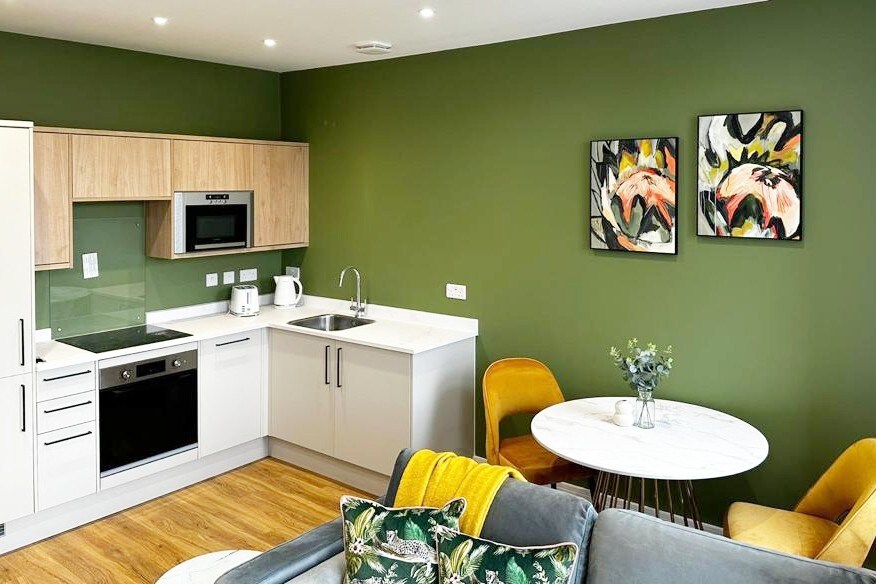 Brand NEW! Homely 1-bed Apt w/ Free Parking & WiFi