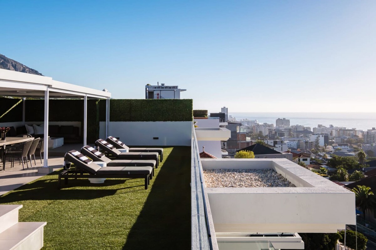 Luxurious Penthouse w Sweeping Views Sea Point Penthouse | Nox Cape Town - Luxury Penthouse Shared Amenities