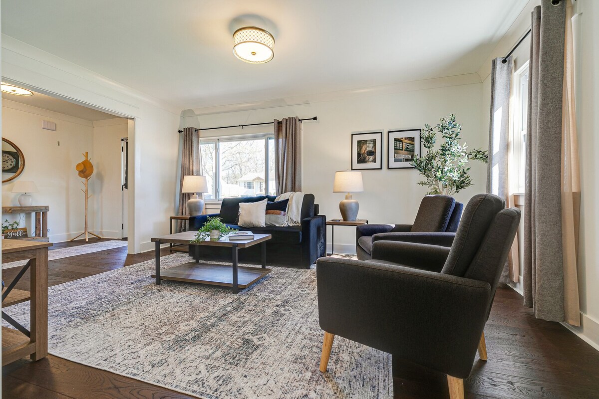 King Suite Highland House of Historic Franklin