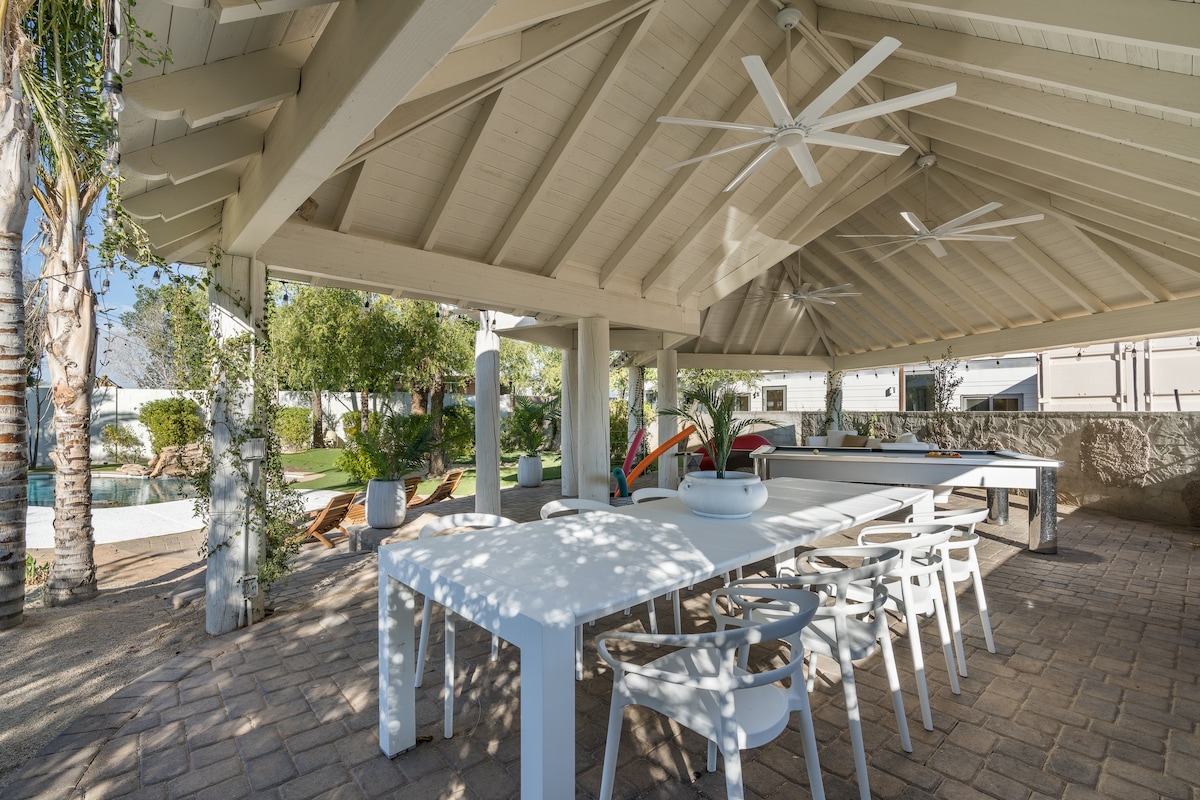 Modern Poolside Retreat- Mini Golf, Fire Pit +MORE - Foto 25