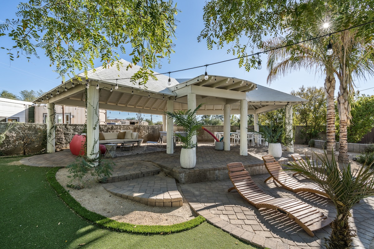 Modern Poolside Retreat- Mini Golf, Fire Pit +MORE - Foto 27