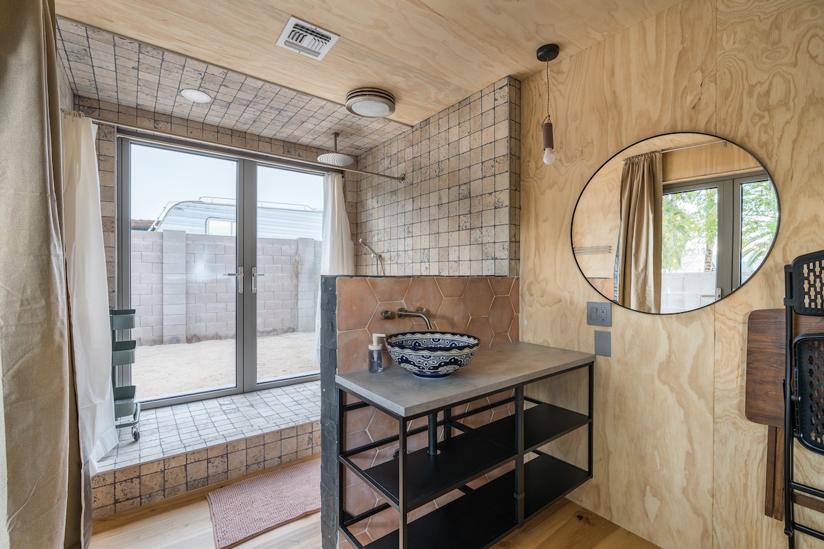 Modern Poolside Retreat- Mini Golf, Fire Pit +MORE - Foto 15
