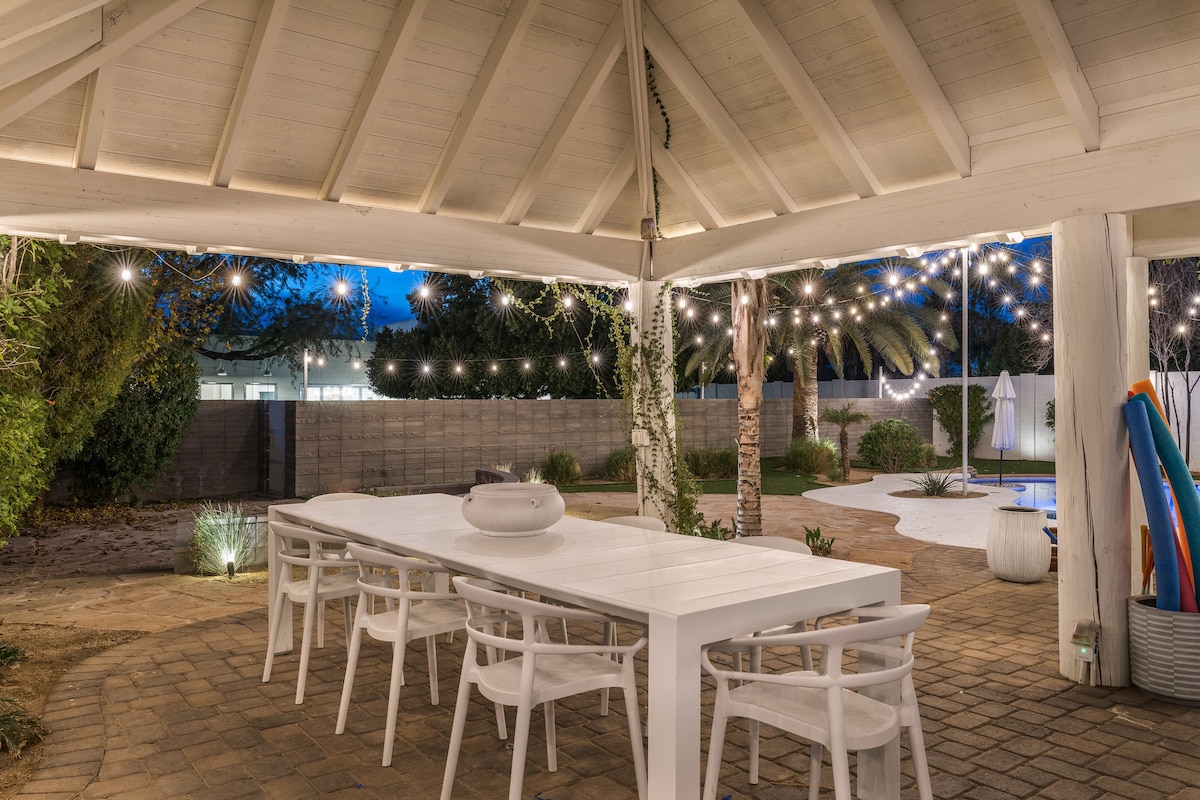 Modern Poolside Retreat- Mini Golf, Fire Pit +MORE - Foto 23