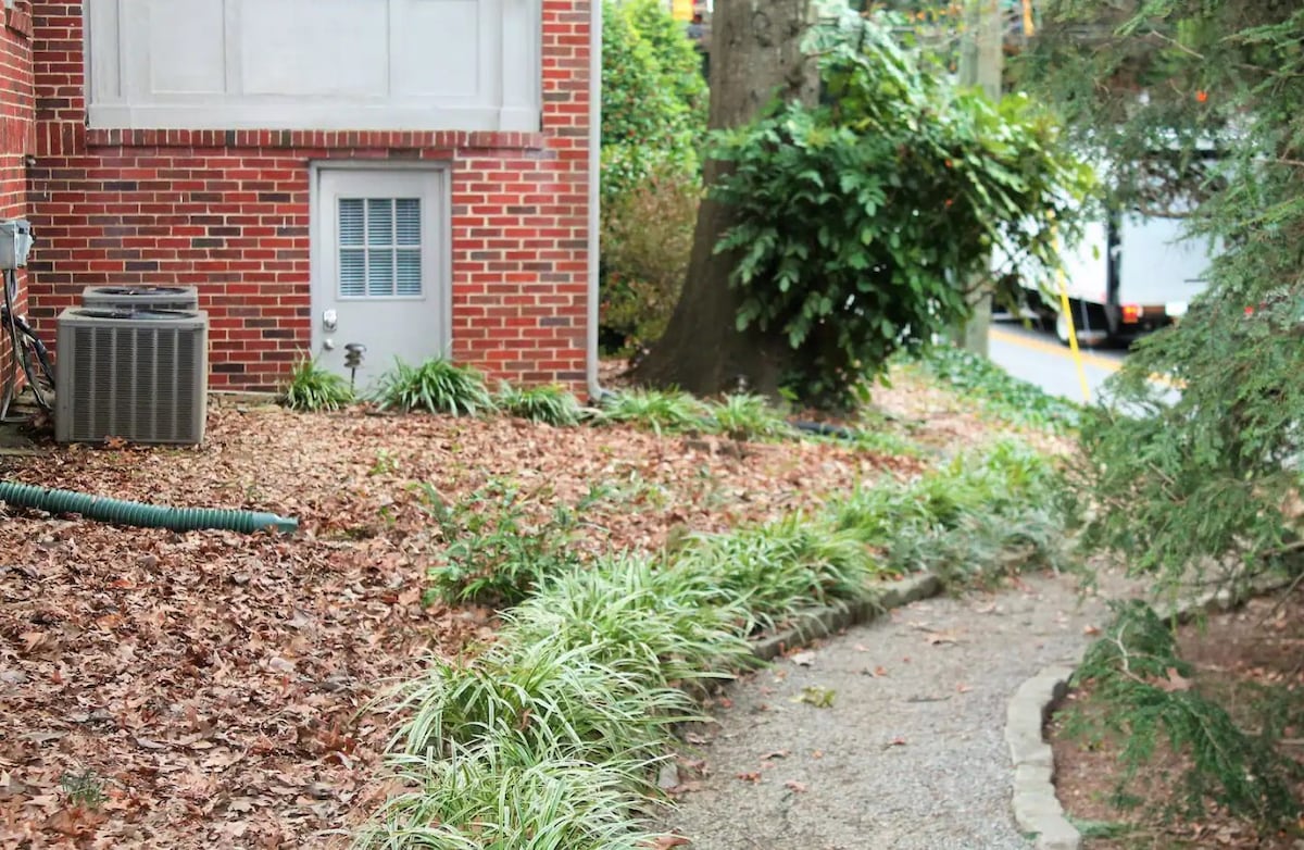 Private Suite • Sleeps 2 • Near CDC & Emory