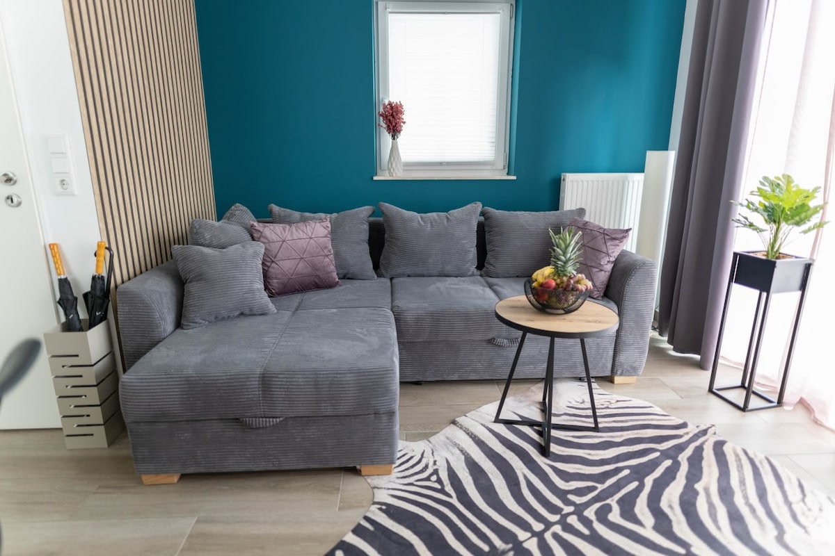 CABAnA: Modern Maisonette Suite 1 | Near Hospital
