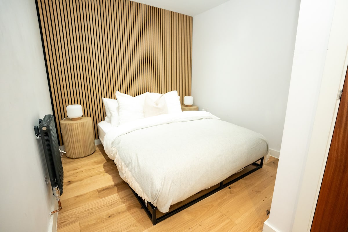 Luxury Townhouse I Private Roof Terrace I Sleeps10 - Picture 21