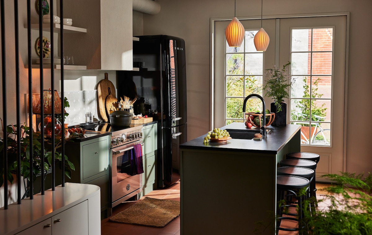 Archway's Maison Rose Luxury Townhome W/ Paid Park