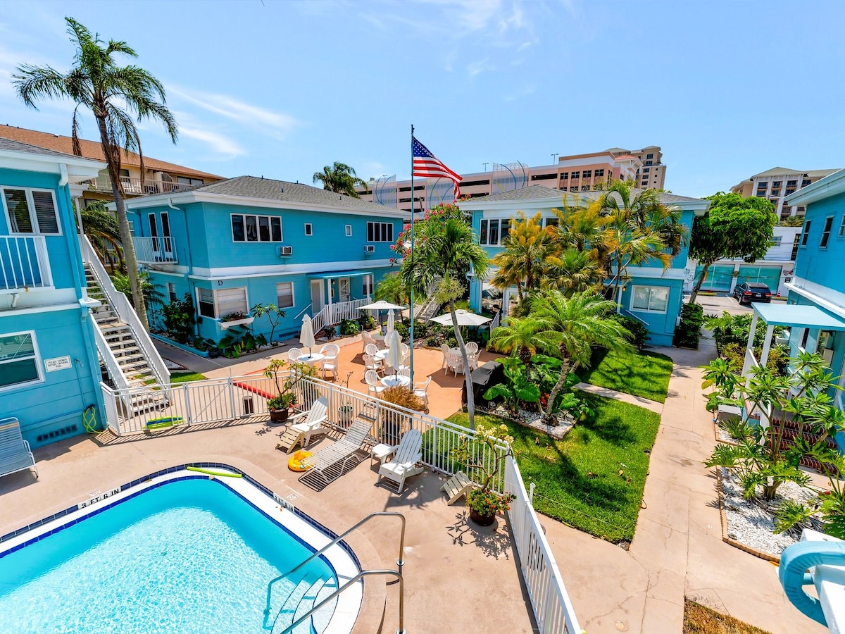 Waterfront Condo, Htd Pool, Across From Beach