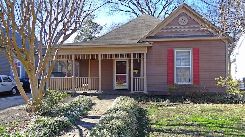 Midtown Charm walkable to Overton Square
