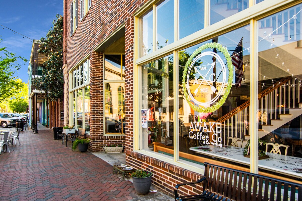 GA Horse Park townhome, sleeps 4 - Foto 48