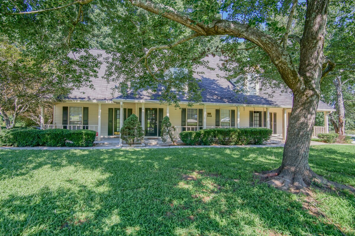 GA Horse Park townhome, sleeps 4 - Foto 40