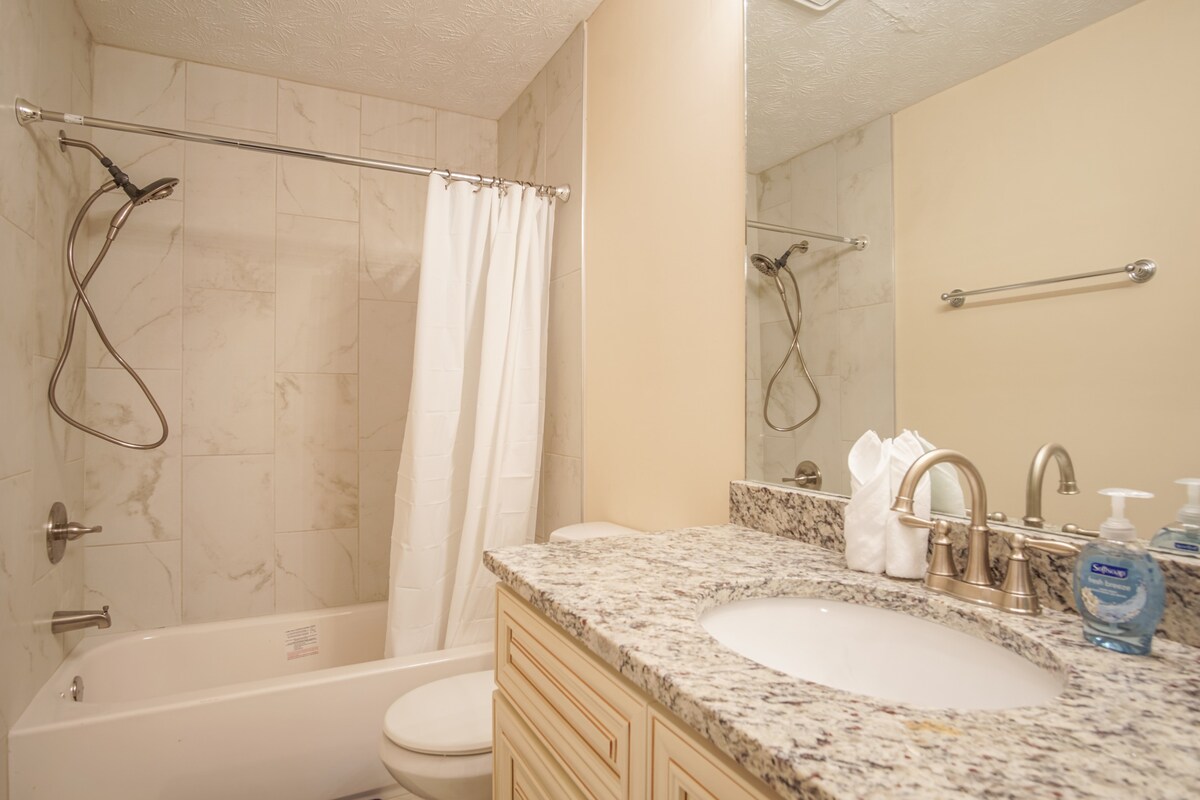 GA Horse Park townhome, sleeps 4 - Foto 38