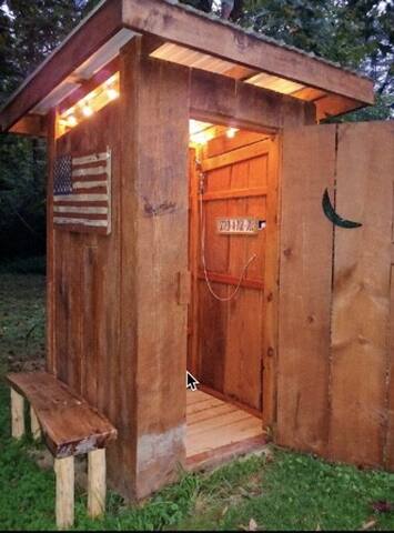 Cozy Country Cabin | Hot Tub + Outdoor Charm
