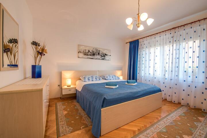 Apartments Fiorela - 2 bedroom app with terrace - Foto 2