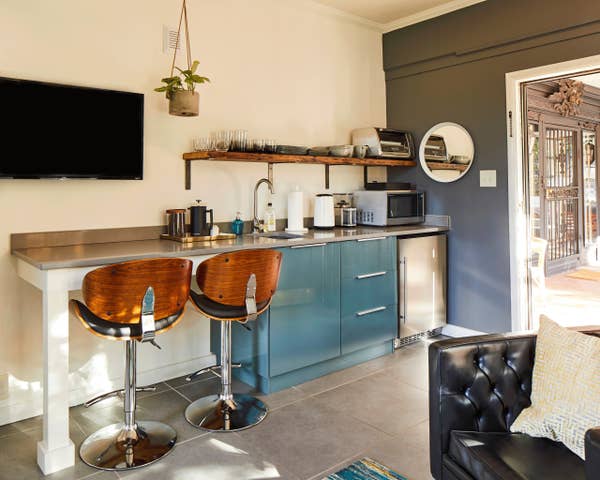 Apt1@EdenBrae - Serene, Walkable, Modern Retreat, Named Best in Bham - Picture 2