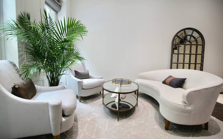 Private, Beautiful Upper Eastside Townhome