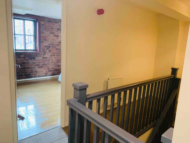 Awesome Mathew St 2 Bed duplex 2 bed sleeps 6 - Photo 21
