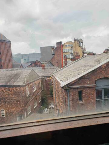 Awesome Mathew St 2 Bed duplex 2 bed sleeps 6 - Photo 42