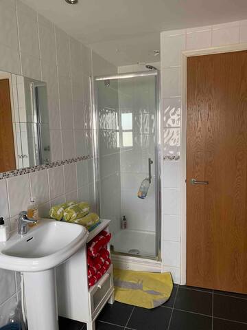 Awesome Mathew St 2 Bed duplex 2 bed sleeps 6 - Photo 28