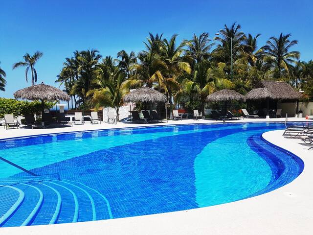 Ocean-view apartment with private terrace pool