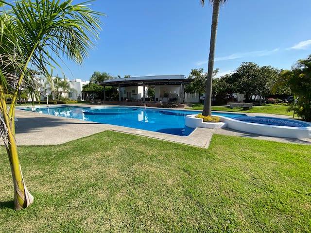 HOME WITH POOL CLOSE BY NUEVO VALLARTA BEACH CTE03