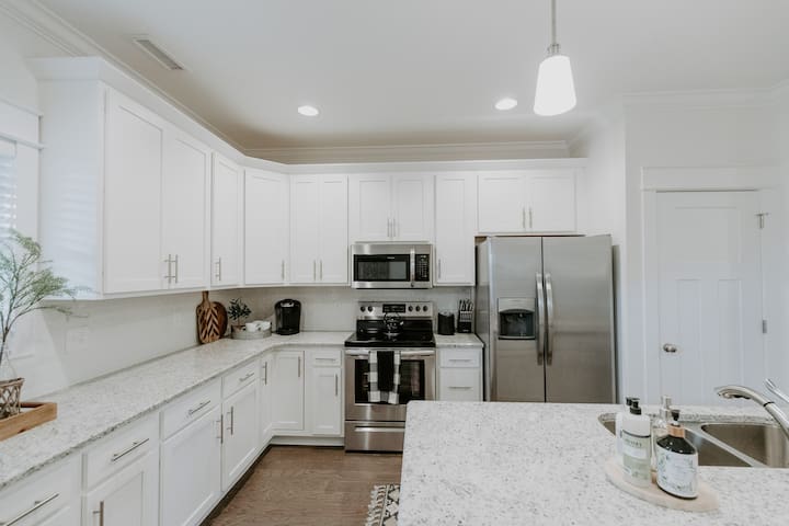 NEW Murfreesboro Luxury Townhome | 5-min to DT - Foto 28