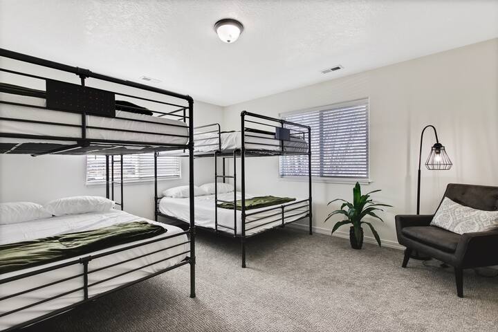 Treasure Valleys Shared Home with 2 Bedrooms - Photo 10