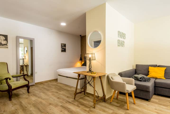 Malaga City Centre Apartment - R9958