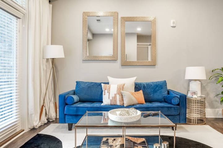Luxury Apartment Near Emory Hospital & University - Picture 3