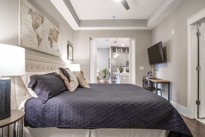 Luxury Apartment Near Emory Hospital & University - Picture 6
