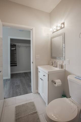 2 Bedroom, 2 Bathroom Detached Apt Max 7 Sleepers - Foto 36