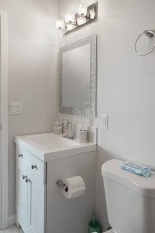 2 Bedroom, 2 Bathroom Detached Apt Max 7 Sleepers - Foto 37