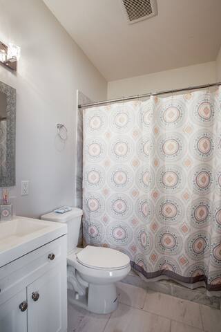 2 Bedroom, 2 Bathroom Detached Apt Max 7 Sleepers - Foto 38