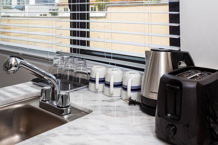 2 Bedroom, 2 Bathroom Detached Apt Max 7 Sleepers - Foto 33