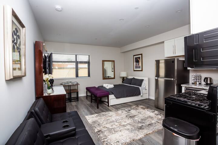 2 Bedroom, 2 Bathroom Detached Apt Max 7 Sleepers - Foto 7
