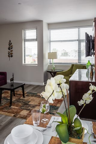 Prime Location - Awesome View -1 bedroom Apartment