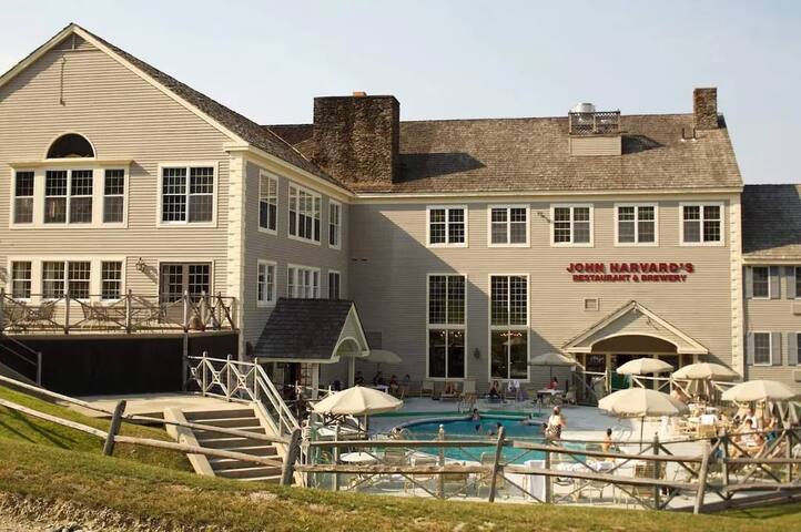 Deluxe Redone Country Inn Suite at Jiminy-Sleeps 4 - Ski On/Off at Mountain Base - Foto 31