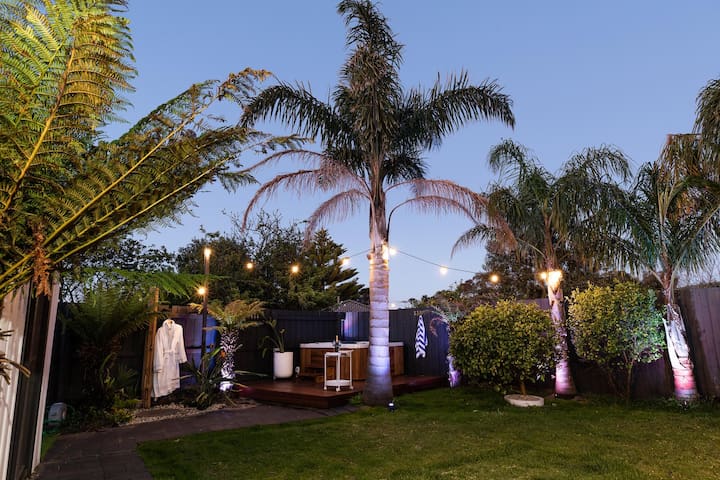 Backyard / Spa