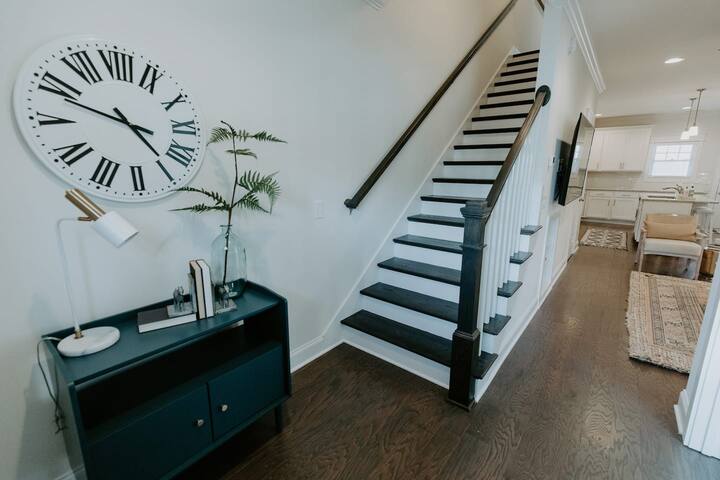 NEW Family Friendly Maple Mansion | Sleeps 28 - Foto 13
