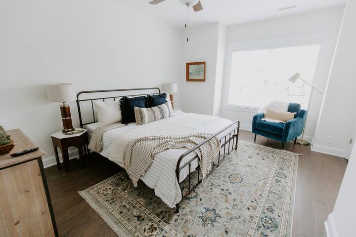 NEW Family Friendly Maple Mansion | Sleeps 28 - Foto 37