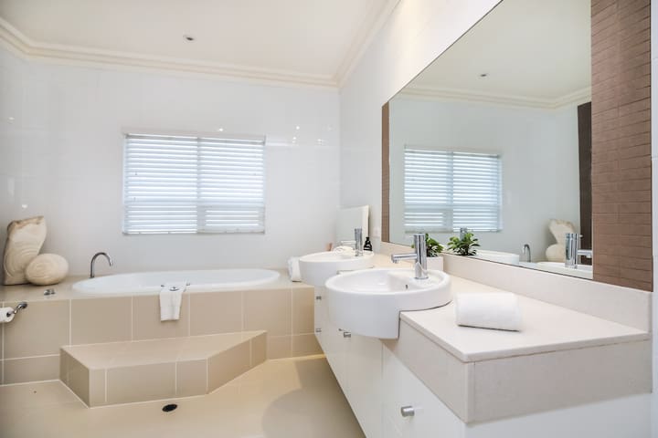 1 Bedroom Garden Apartment