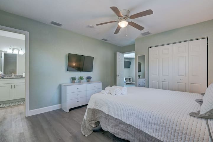 Pet-Friendly Home w/ Heated Pool & Screened Lanai - Foto 24