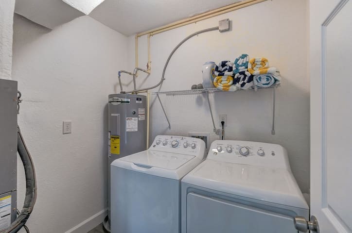 Pet-Friendly Home w/ Heated Pool & Screened Lanai - Foto 39