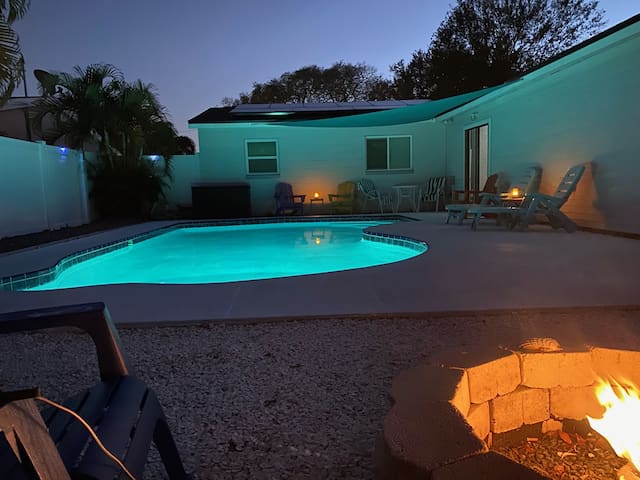 Pet-Friendly Home w/ Heated Pool & Screened Lanai - Foto 21