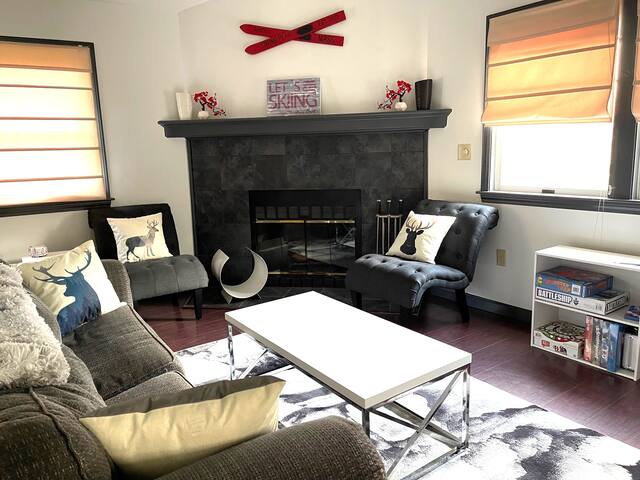 Chic 2BR Suite on Jiminy Mtn Sleeps 8 - Gorgeous - Foto 6