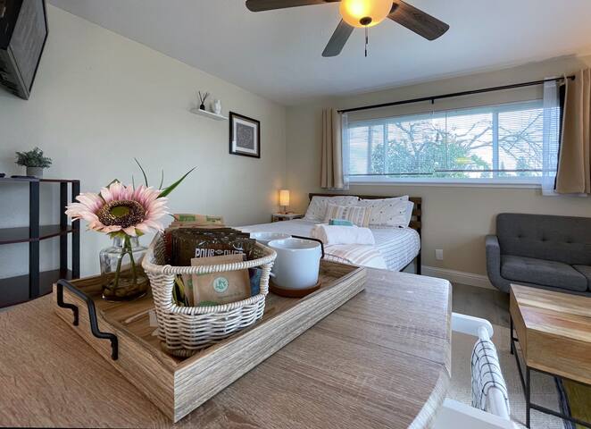 Adorable Private Guesthouse/Studio free parking - Foto 4