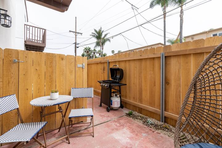 The Rosemont III - Upscale 2BR Near the Beach
