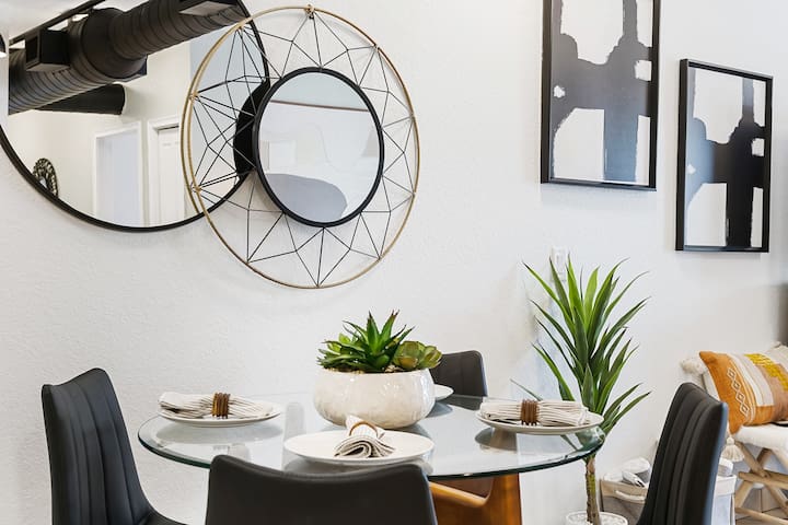 Suite 201: 2 Bed/2 Bath, Htd Pool, Gym, Free Bikes - Foto 20